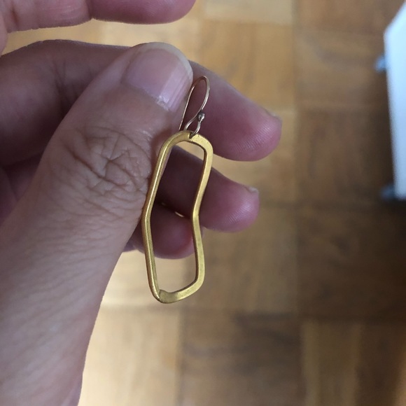 Gold earrings - Picture 2 of 3